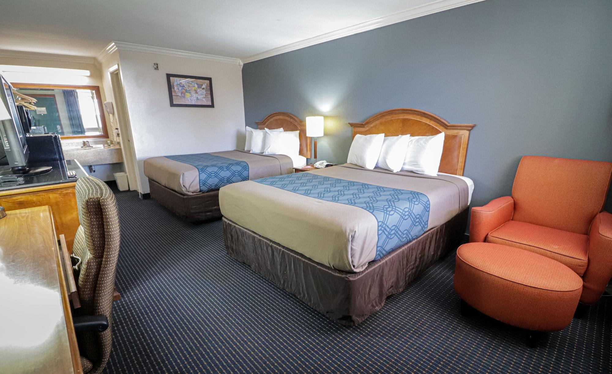University Inn & Suites San Antonio Buitenkant foto