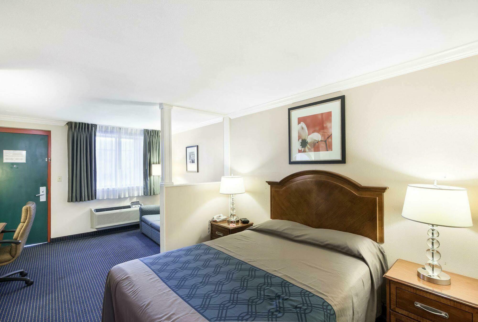 University Inn & Suites San Antonio Buitenkant foto