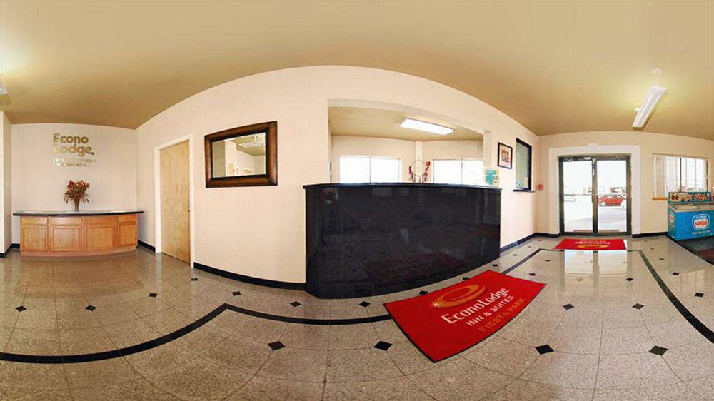 University Inn & Suites San Antonio Buitenkant foto