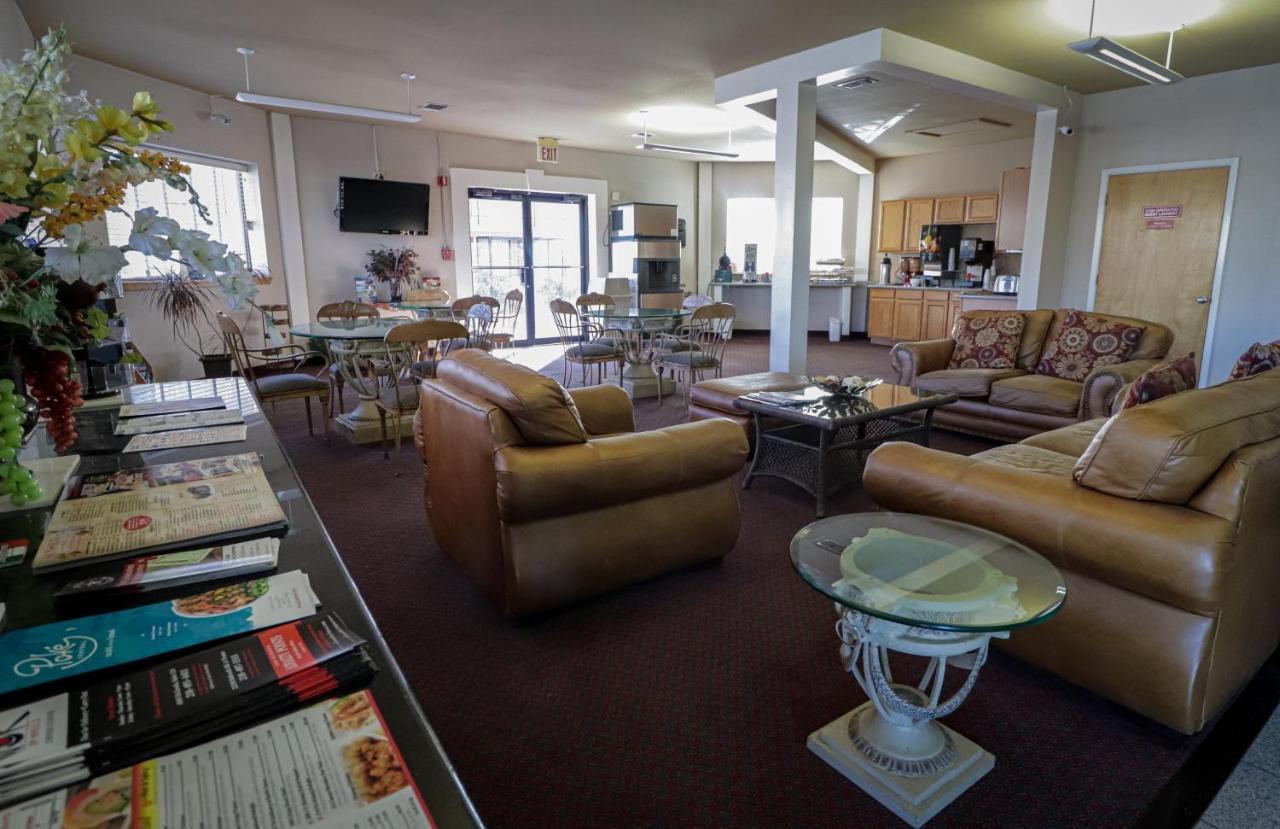 University Inn & Suites San Antonio Buitenkant foto